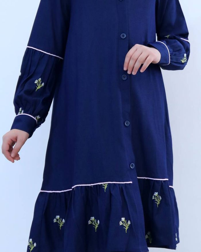 مانتو دلارام سورمه ایی