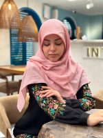 نسترن بزرگسال مشکی 1403