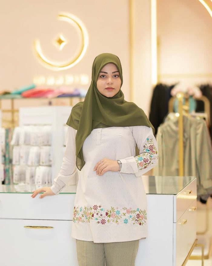 تونیک نسترن بزرگسال کرم روشن