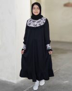 عبا رعنا دخترانه نوجوان مشکی
