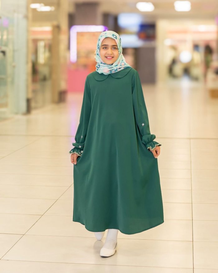 عبا یلنذ دخترانه نیلوفر